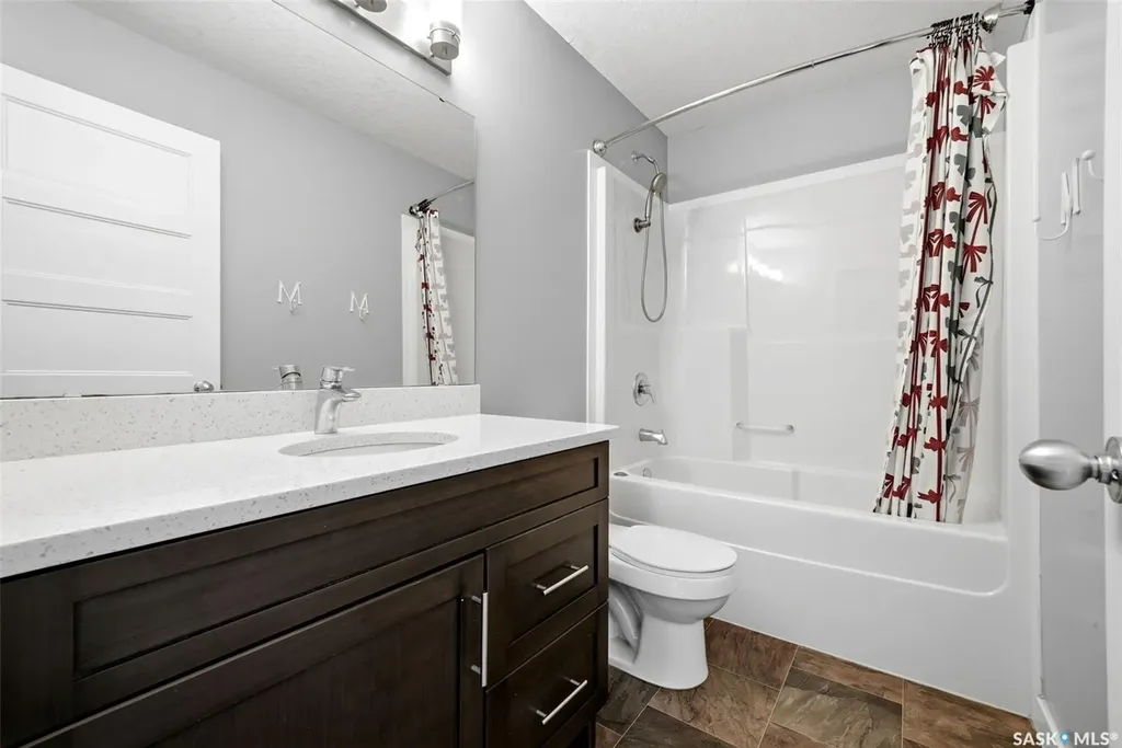 4354 Green Olive Way E Regina SK S4V 1P9