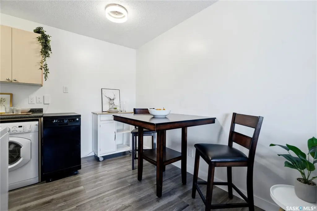 116 Acadia Court Saskatoon SK S7H 4T7