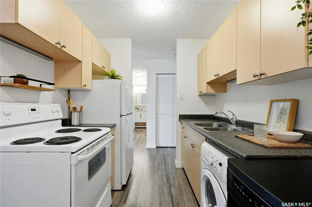116 Acadia Court Saskatoon SK S7H 4T7