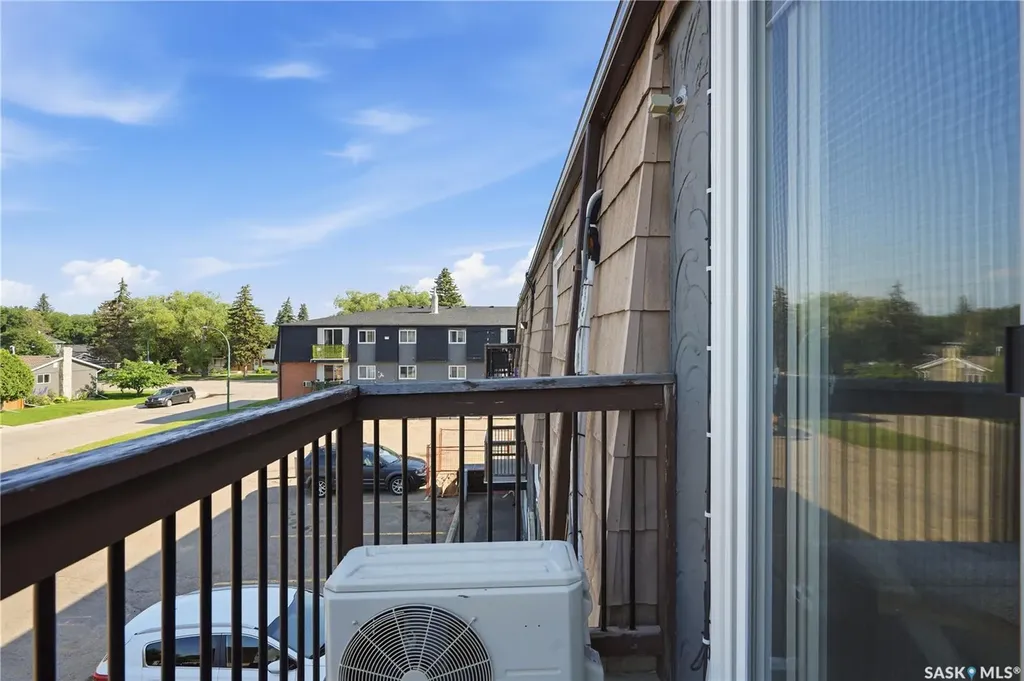 116 Acadia Court Saskatoon SK S7H 4T7
