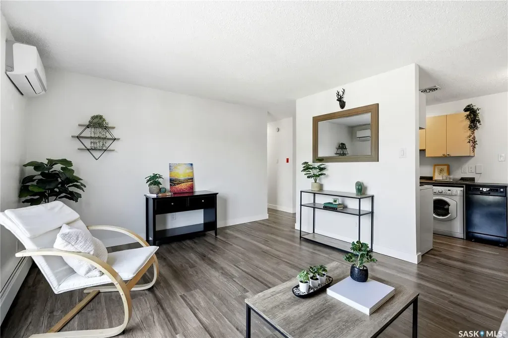 116 Acadia Court Saskatoon SK S7H 4T7
