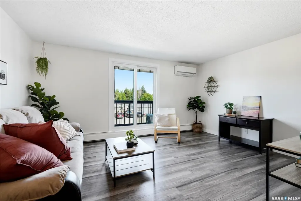 116 Acadia Court Saskatoon SK S7H 4T7