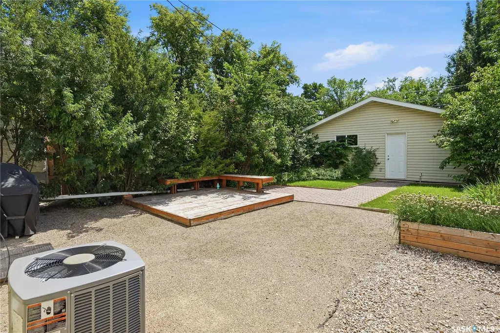 3625 Victoria Avenue Regina SK S4T 1M4
