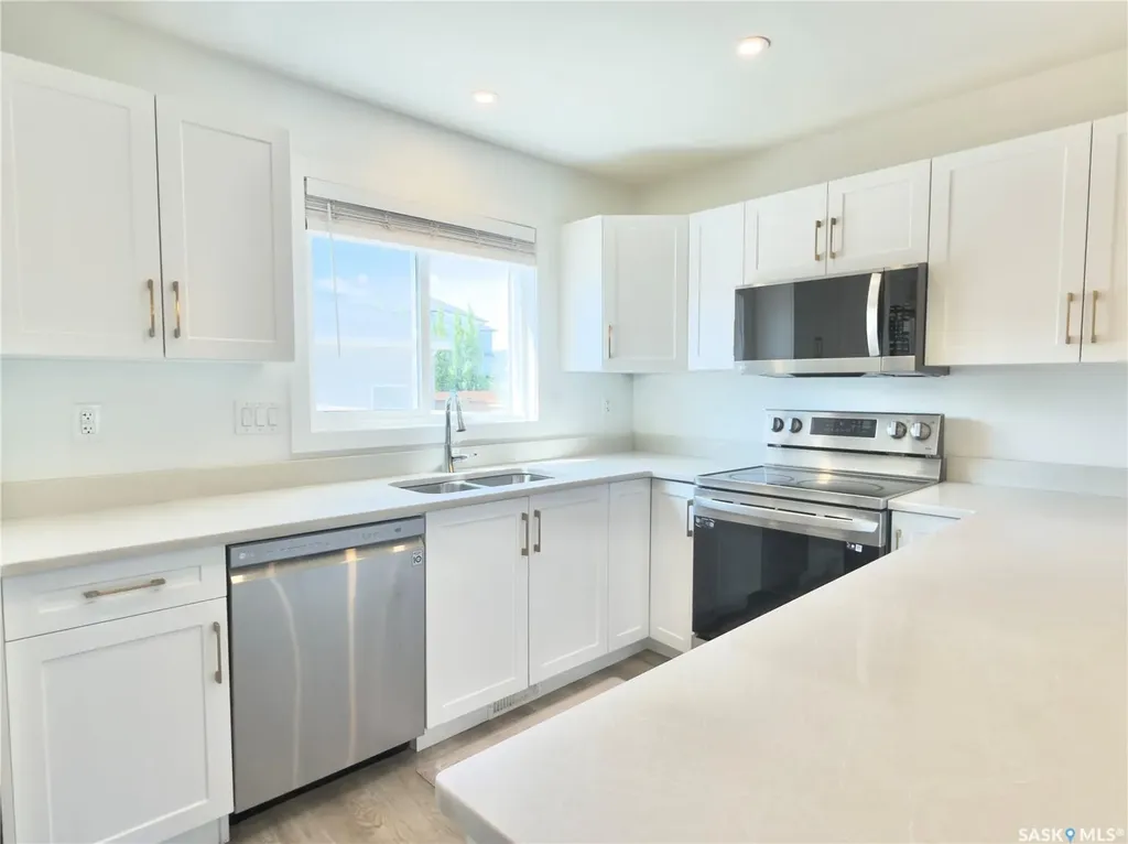 128 Westfield Road Saskatoon SK S7V 0Z9
