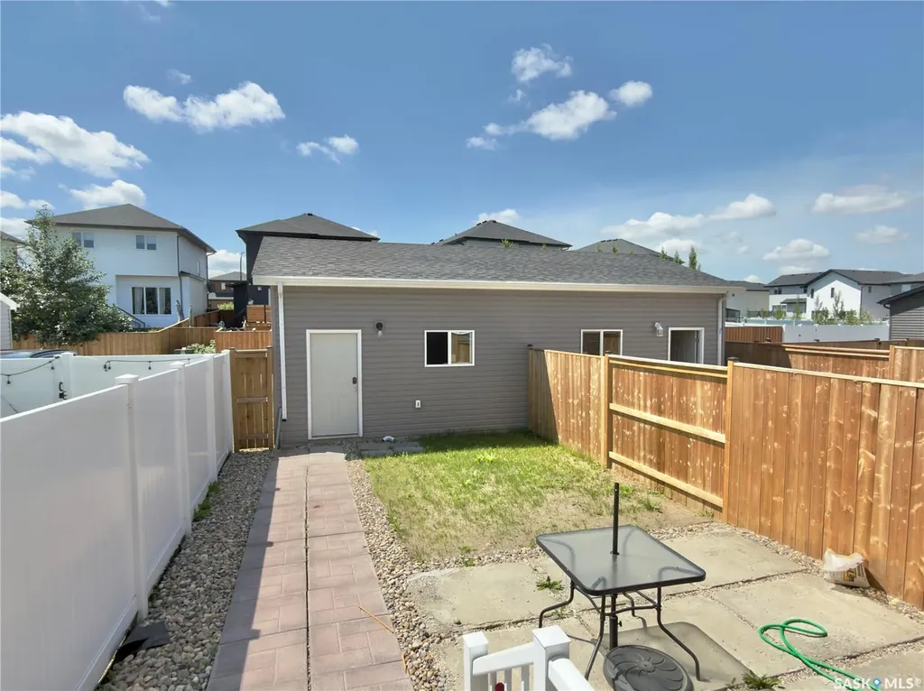 128 Westfield Road Saskatoon SK S7V 0Z9