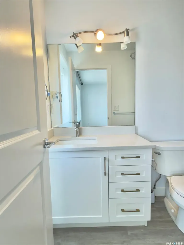 128 Westfield Road Saskatoon SK S7V 0Z9