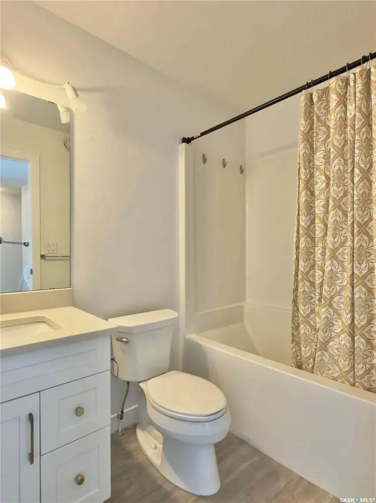 128 Westfield Road Saskatoon SK S7V 0Z9