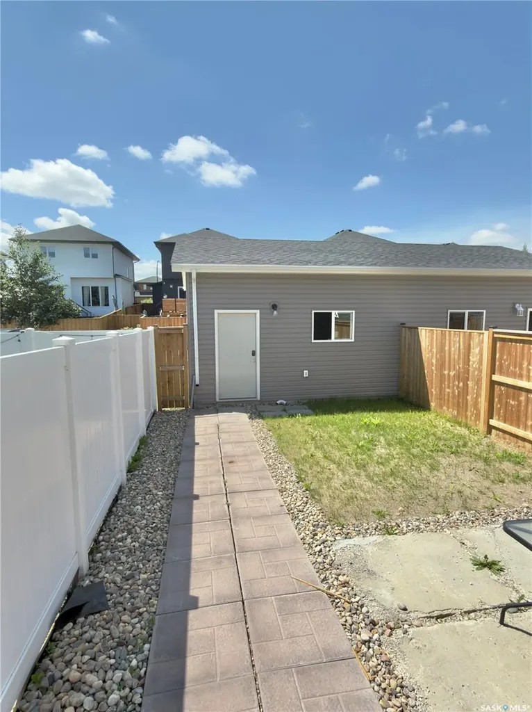128 Westfield Road Saskatoon SK S7V 0Z9