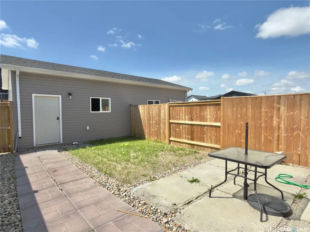 128 Westfield Road Saskatoon SK S7V 0Z9