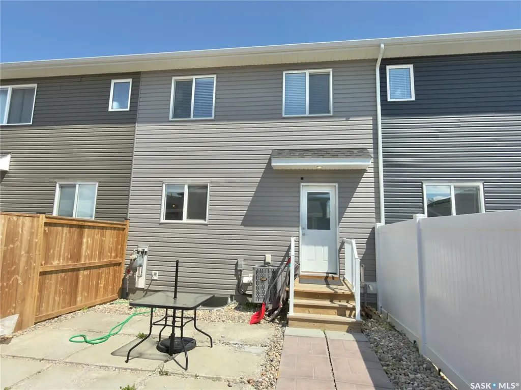 128 Westfield Road Saskatoon SK S7V 0Z9