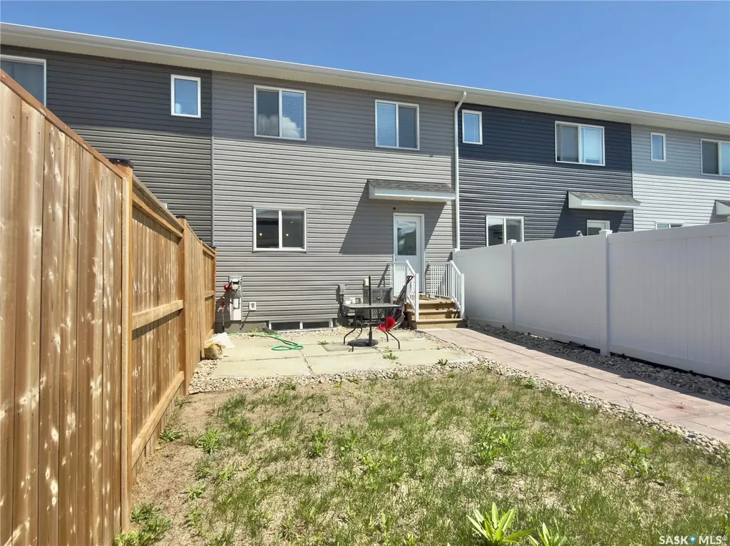 128 Westfield Road Saskatoon SK S7V 0Z9