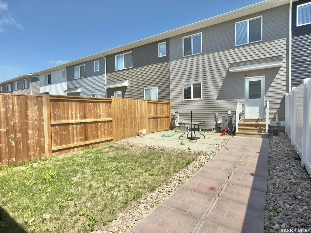 128 Westfield Road Saskatoon SK S7V 0Z9