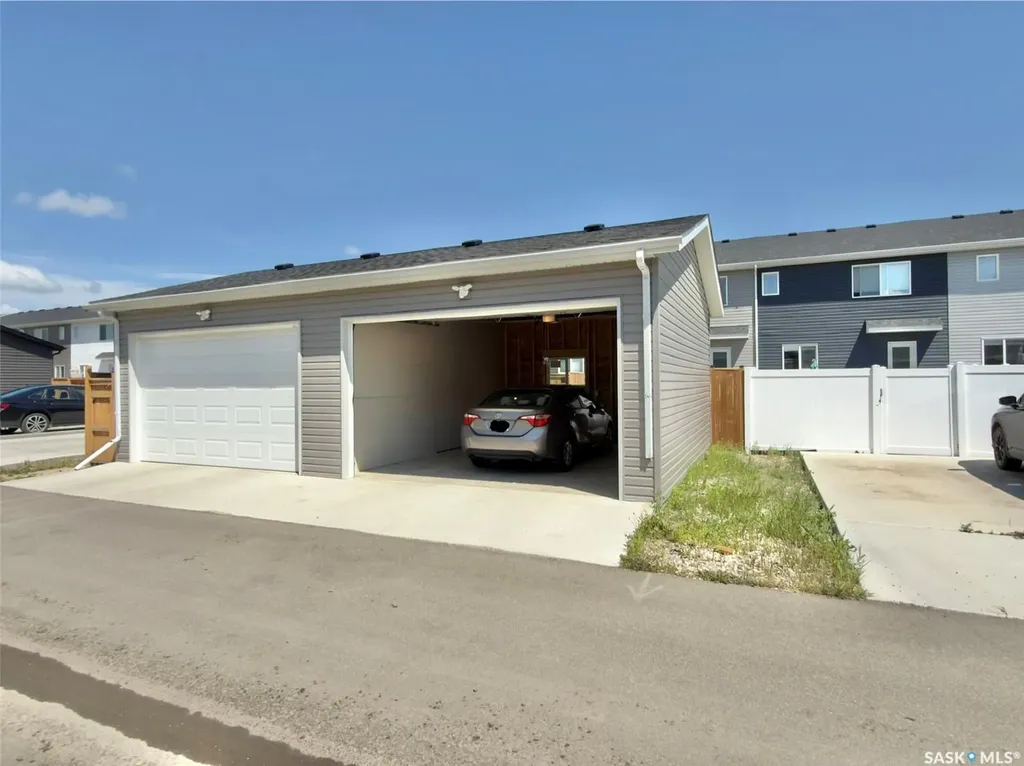 128 Westfield Road Saskatoon SK S7V 0Z9