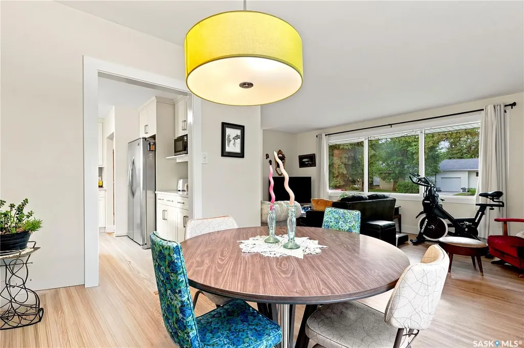 1706 Ewart Avenue Saskatoon SK S7H 2L2