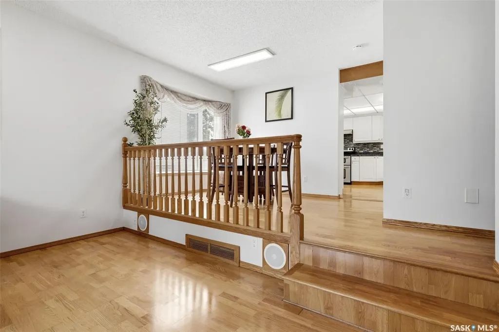 2407 Rooke Place Regina SK S4V 1T7