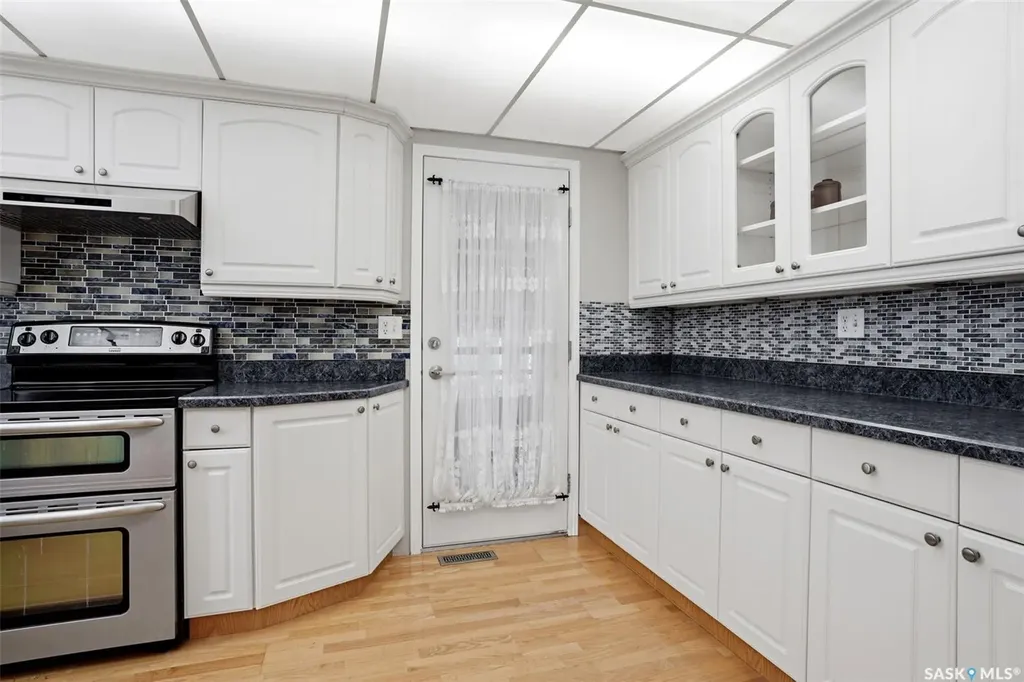 2407 Rooke Place Regina SK S4V 1T7