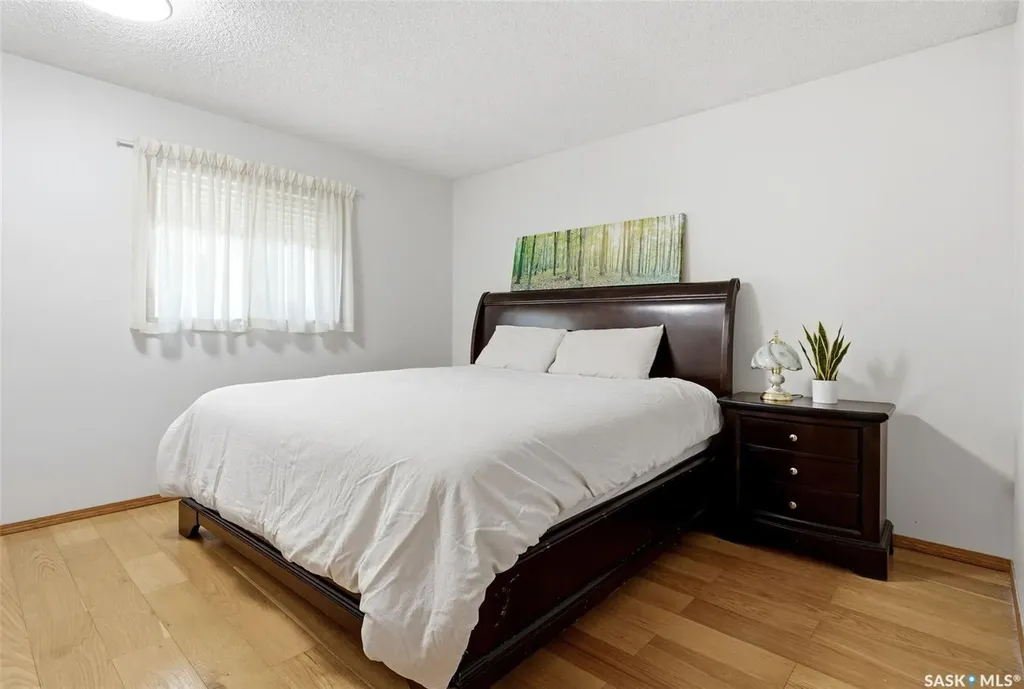 2407 Rooke Place Regina SK S4V 1T7