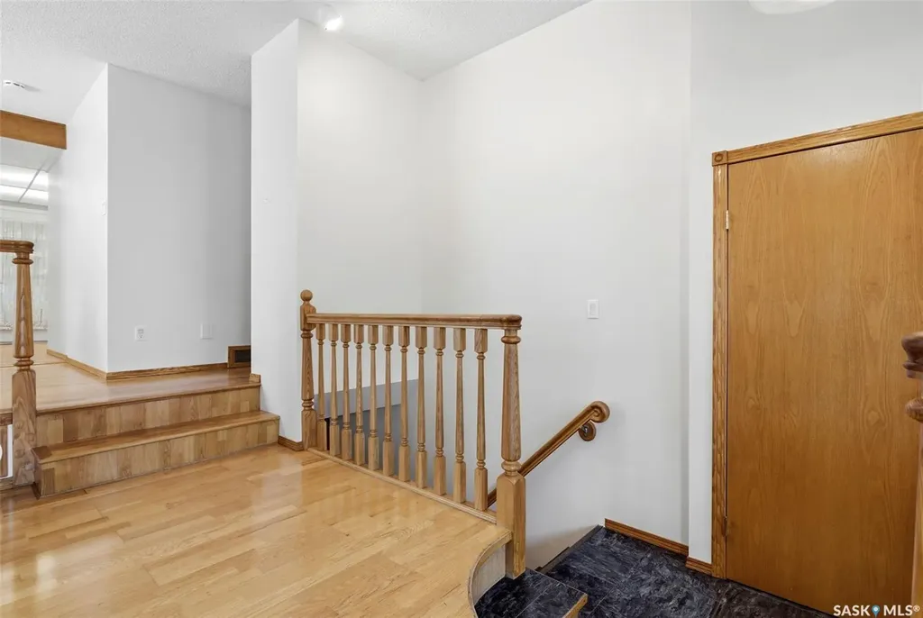 2407 Rooke Place Regina SK S4V 1T7