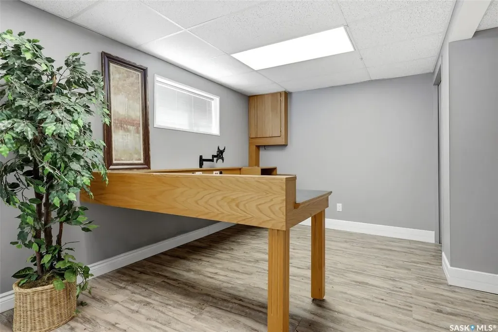 2407 Rooke Place Regina SK S4V 1T7