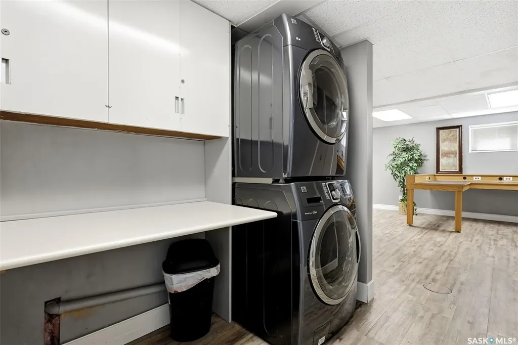 2407 Rooke Place Regina SK S4V 1T7