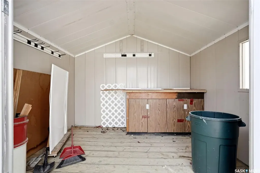 2407 Rooke Place Regina SK S4V 1T7