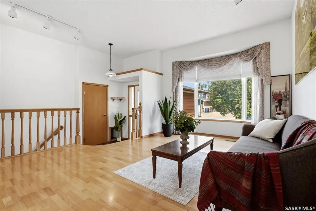 2407 Rooke Place Regina SK S4V 1T7