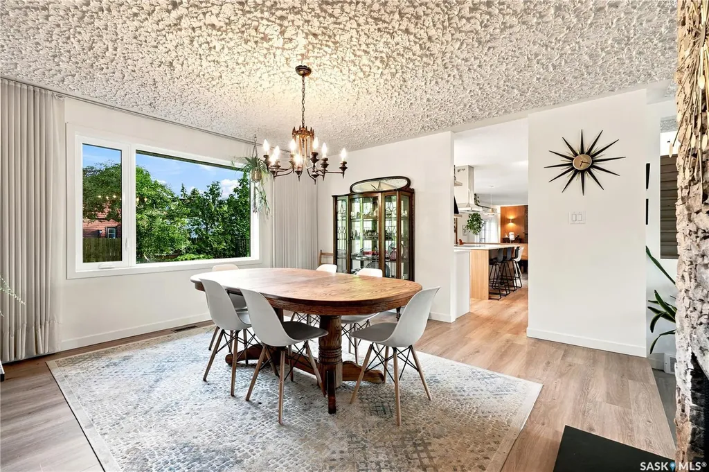 146 Highbury Place Saskatoon SK S7H 4X7
