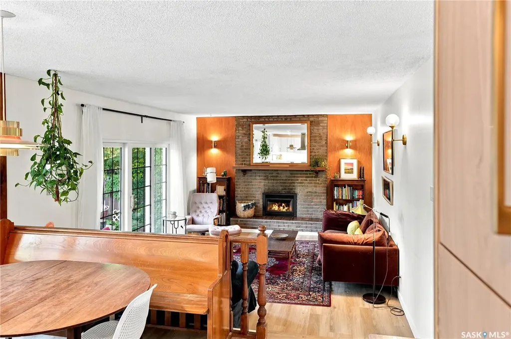 146 Highbury Place Saskatoon SK S7H 4X7