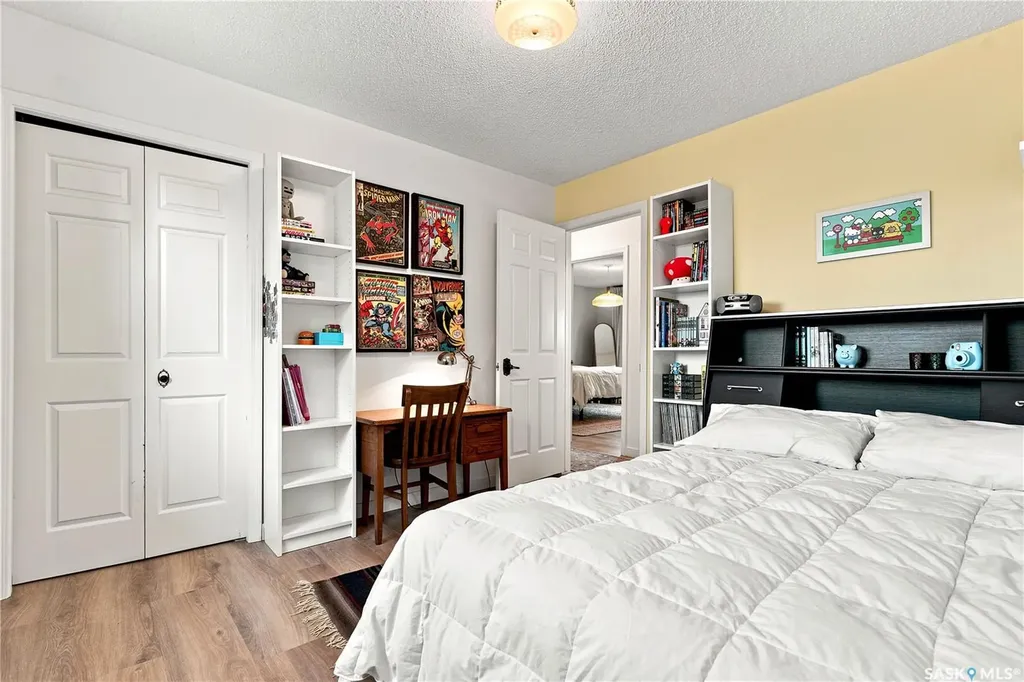146 Highbury Place Saskatoon SK S7H 4X7