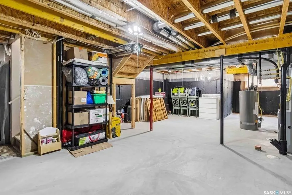 635 Evergreen Boulevard Saskatoon SK S7W 0Y7