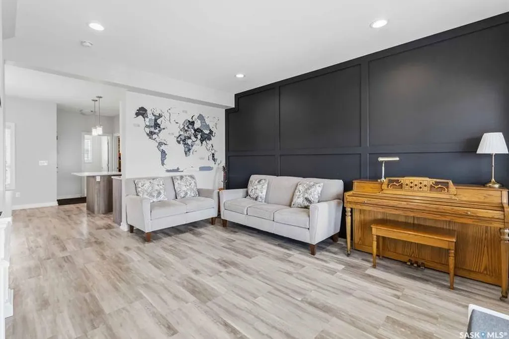 635 Evergreen Boulevard Saskatoon SK S7W 0Y7