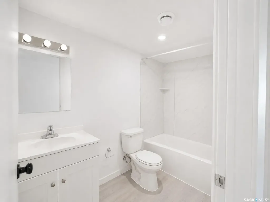 2100 Edgar Street Regina SK S4N 3K7