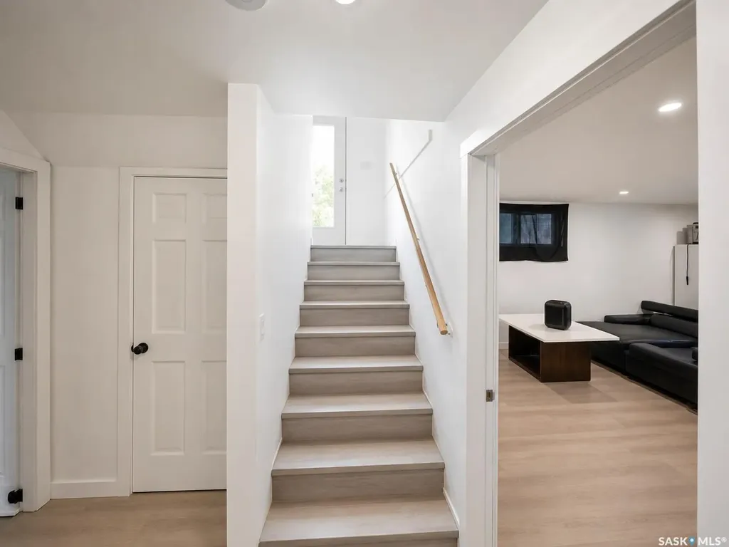 2100 Edgar Street Regina SK S4N 3K7