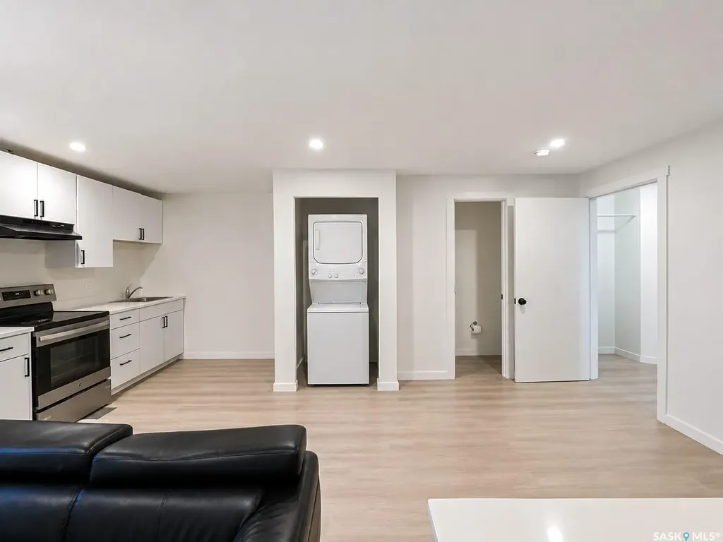 2100 Edgar Street Regina SK S4N 3K7