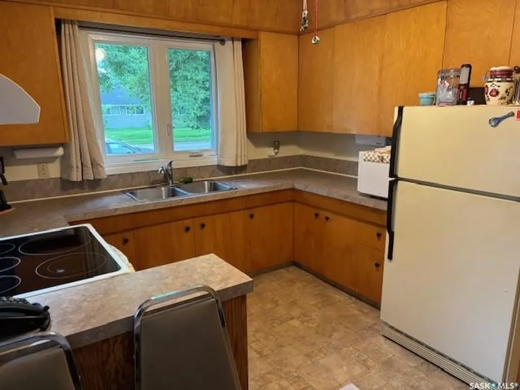 1009 Main Street Canora SK S0A 0L0