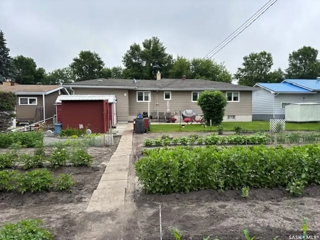 1009 Main Street Canora SK S0A 0L0