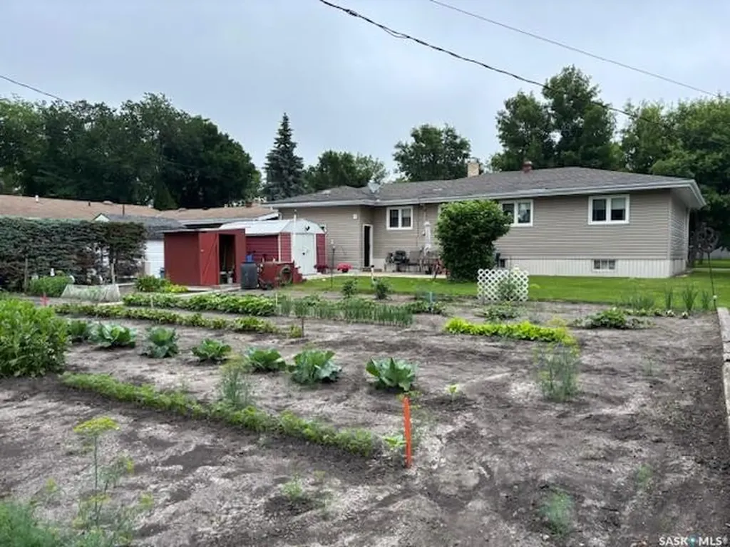 1009 Main Street Canora SK S0A 0L0