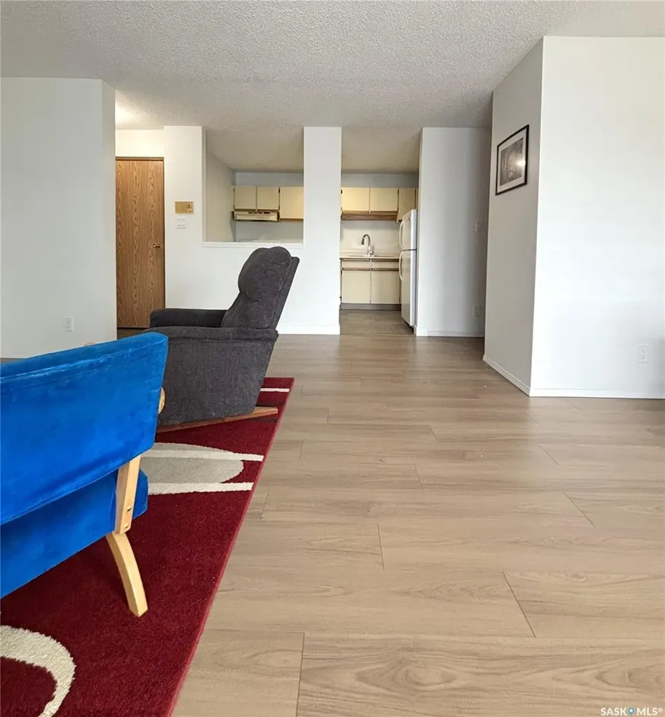 385 Kingsmere Boulevard Saskatoon SK S7J 4J6