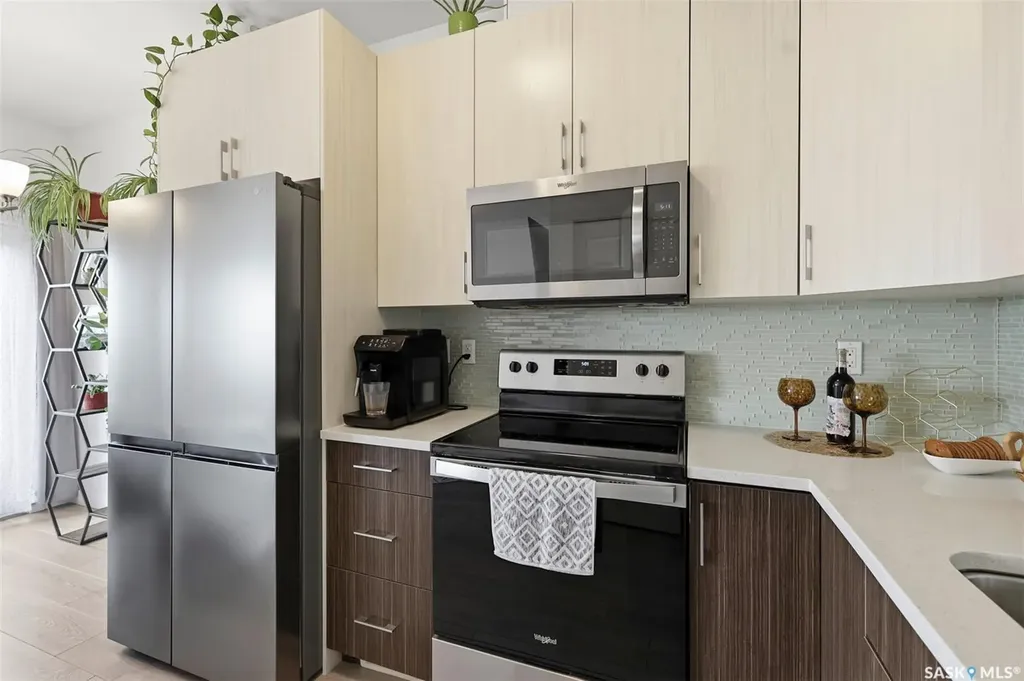 510 Kloppenburg Crescent Saskatoon SK S7W 0X8