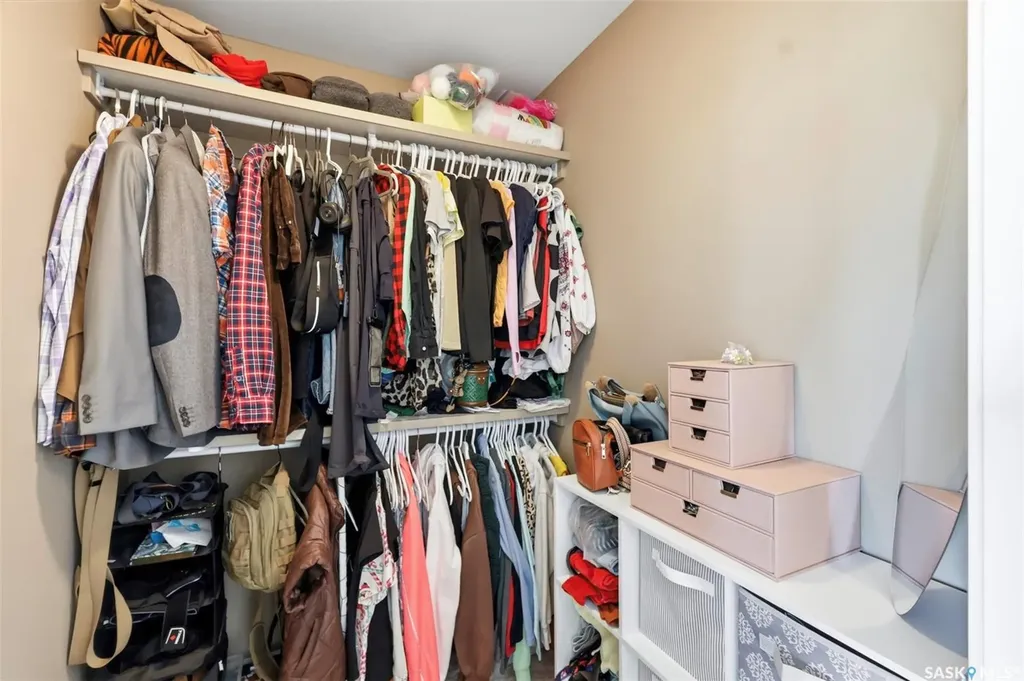 510 Kloppenburg Crescent Saskatoon SK S7W 0X8