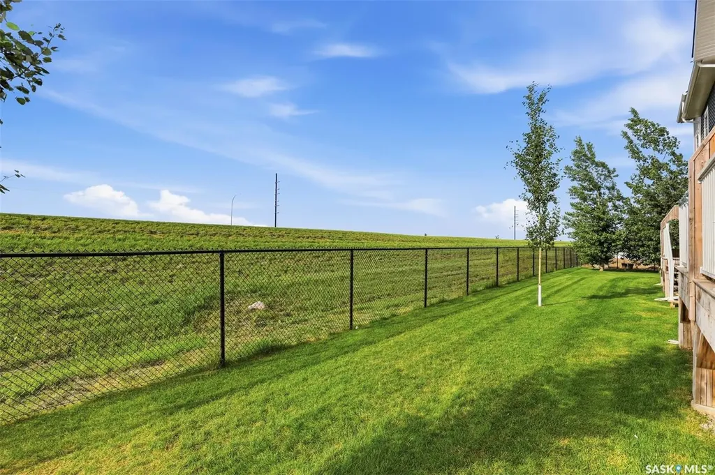 510 Kloppenburg Crescent Saskatoon SK S7W 0X8