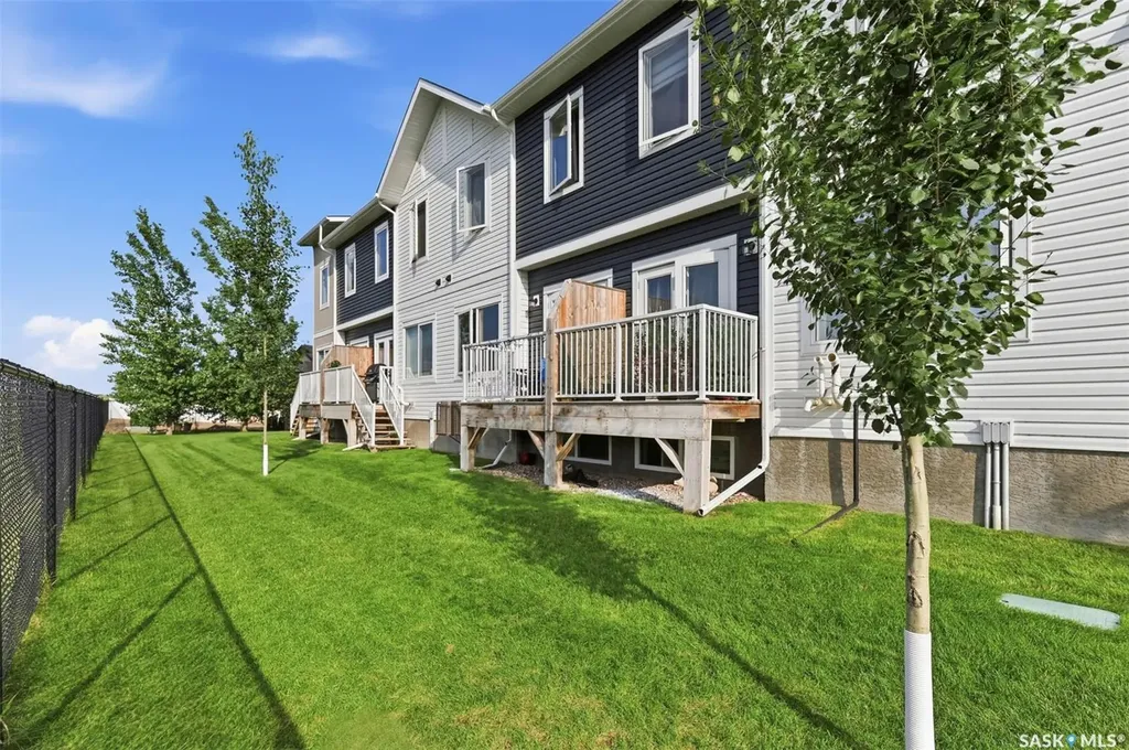 510 Kloppenburg Crescent Saskatoon SK S7W 0X8