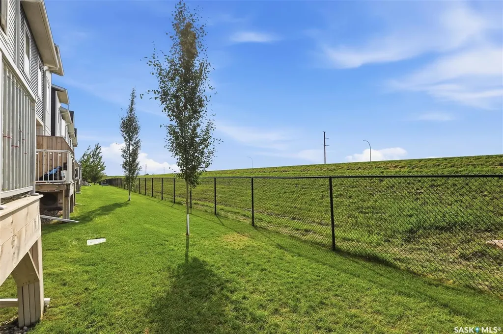 510 Kloppenburg Crescent Saskatoon SK S7W 0X8