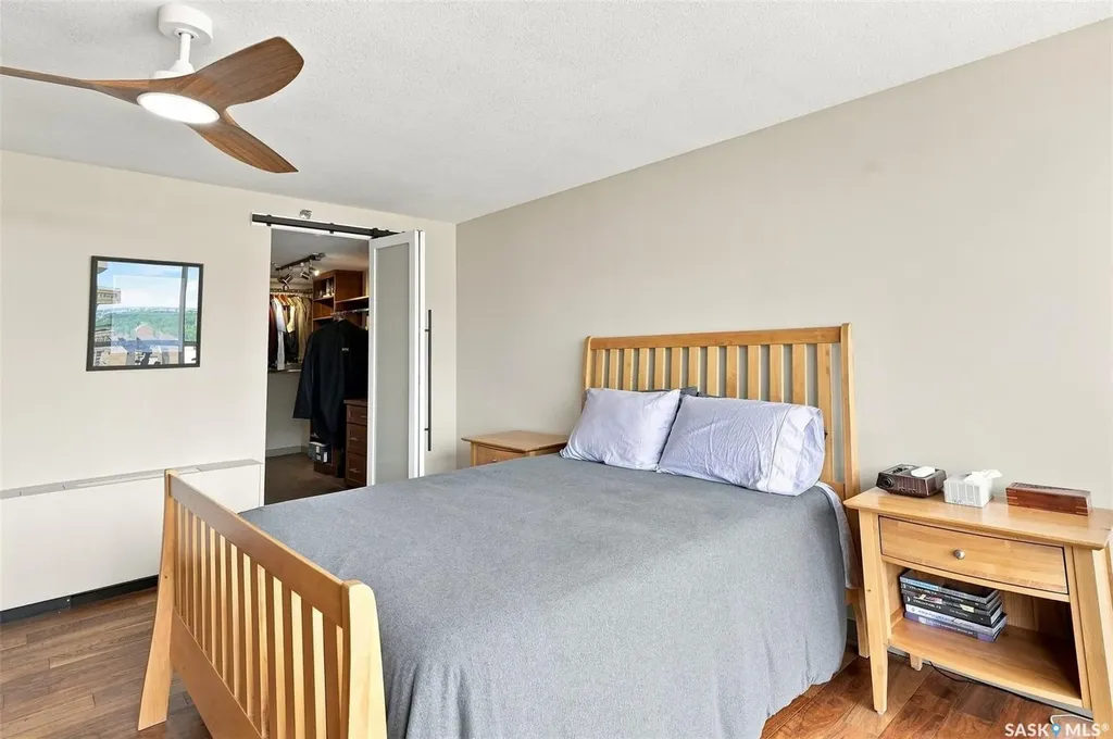 315 5th Avenue N Saskatoon SK S7K 5Z8