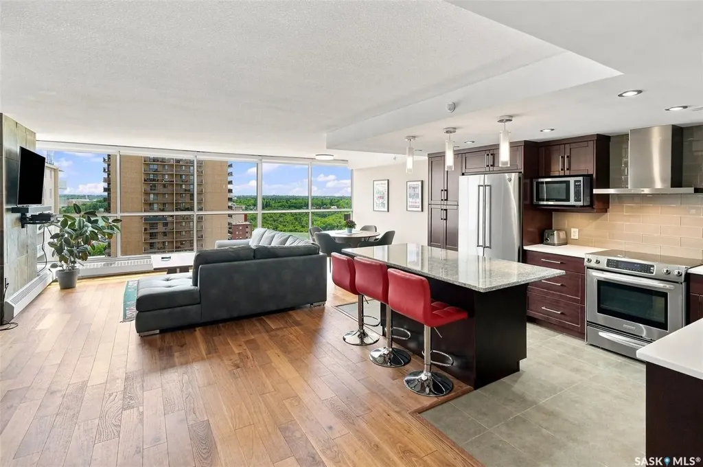 315 5th Avenue N Saskatoon SK S7K 5Z8