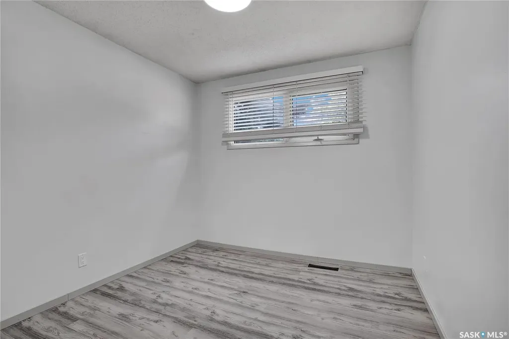 2945 Preston Avenue S Saskatoon SK S7J 2G8