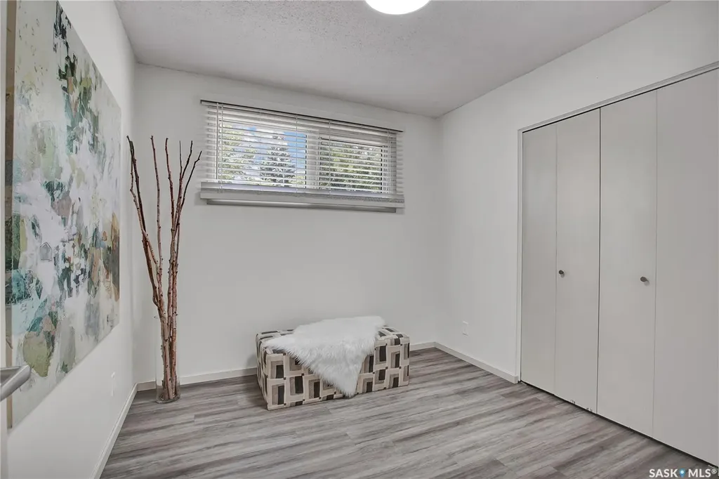 2945 Preston Avenue S Saskatoon SK S7J 2G8