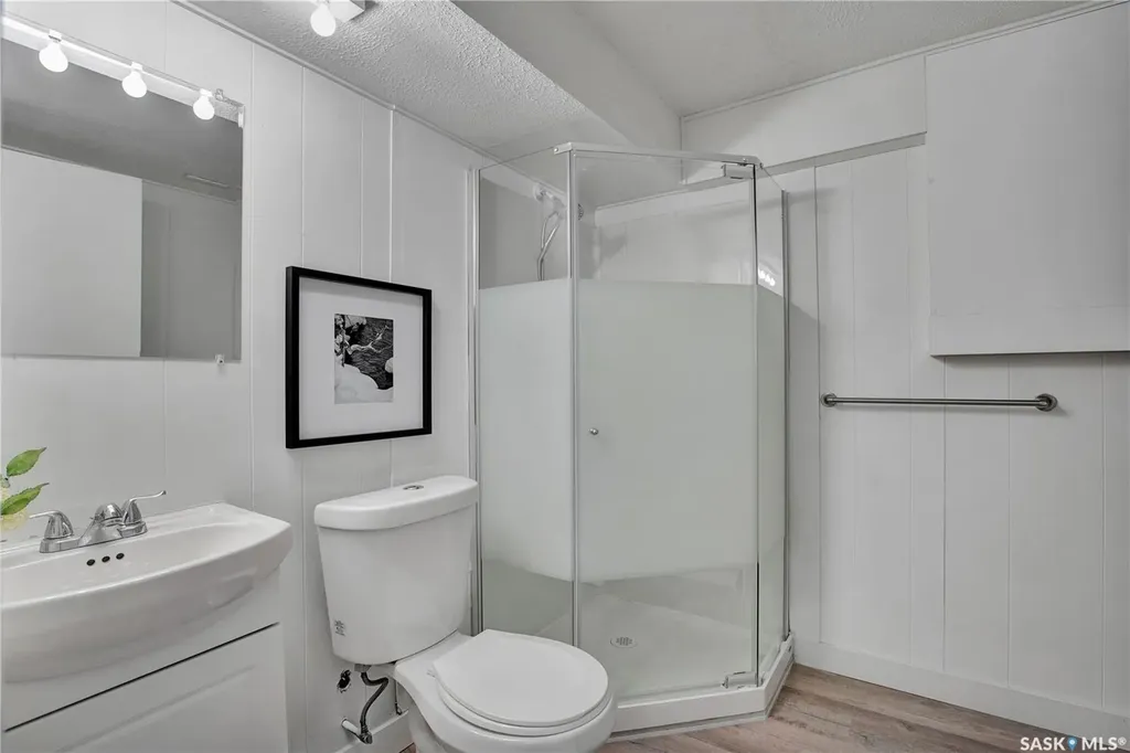 2945 Preston Avenue S Saskatoon SK S7J 2G8