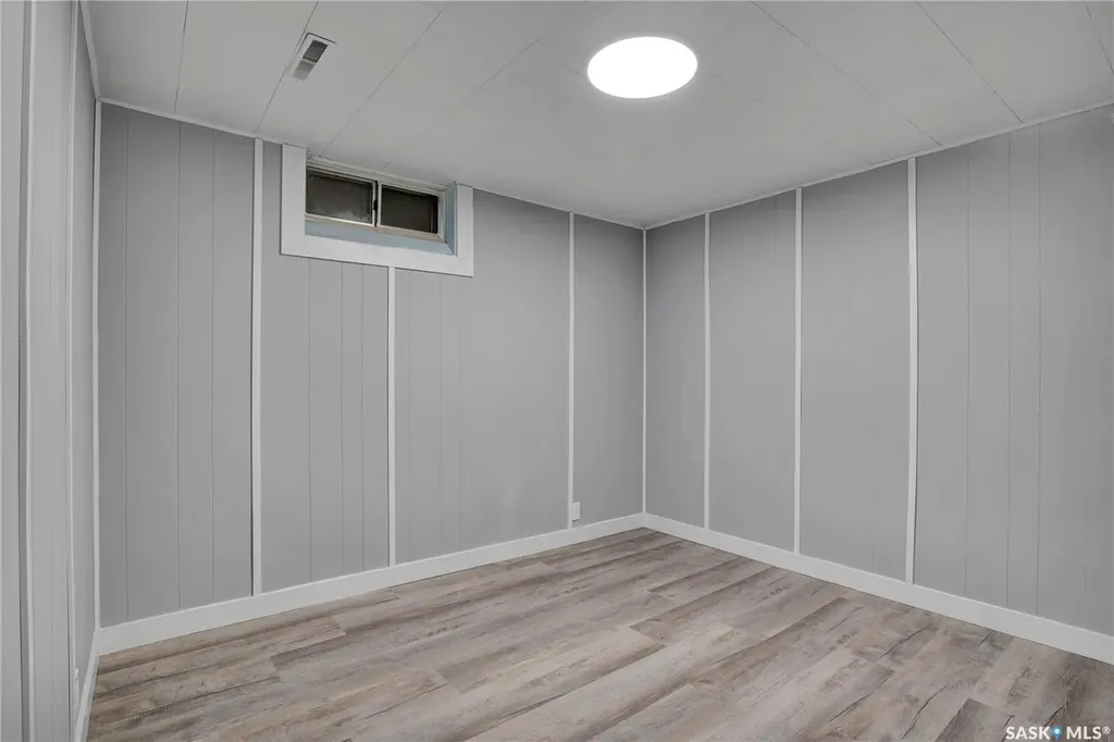 2945 Preston Avenue S Saskatoon SK S7J 2G8