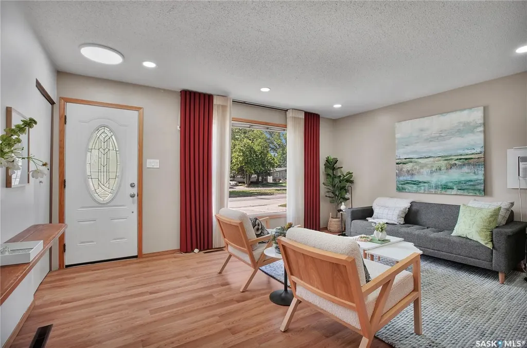 2945 Preston Avenue S Saskatoon SK S7J 2G8